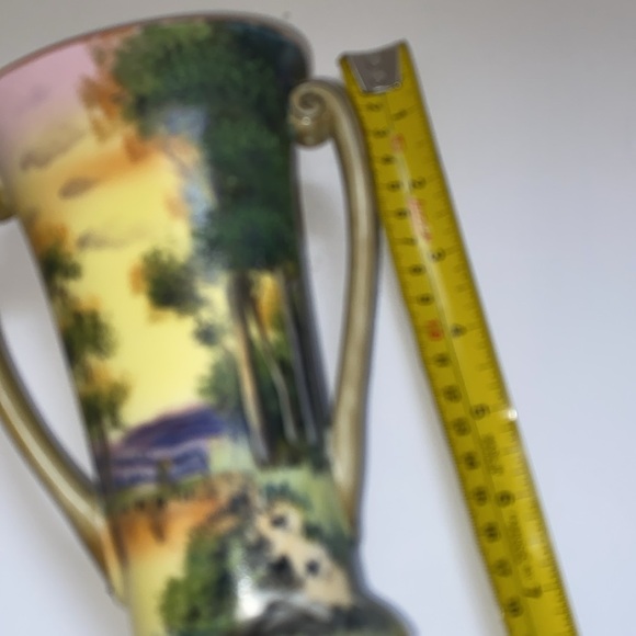 Noritake handpainted made in Japan vase. Moriage details. - Picture 6 of 8